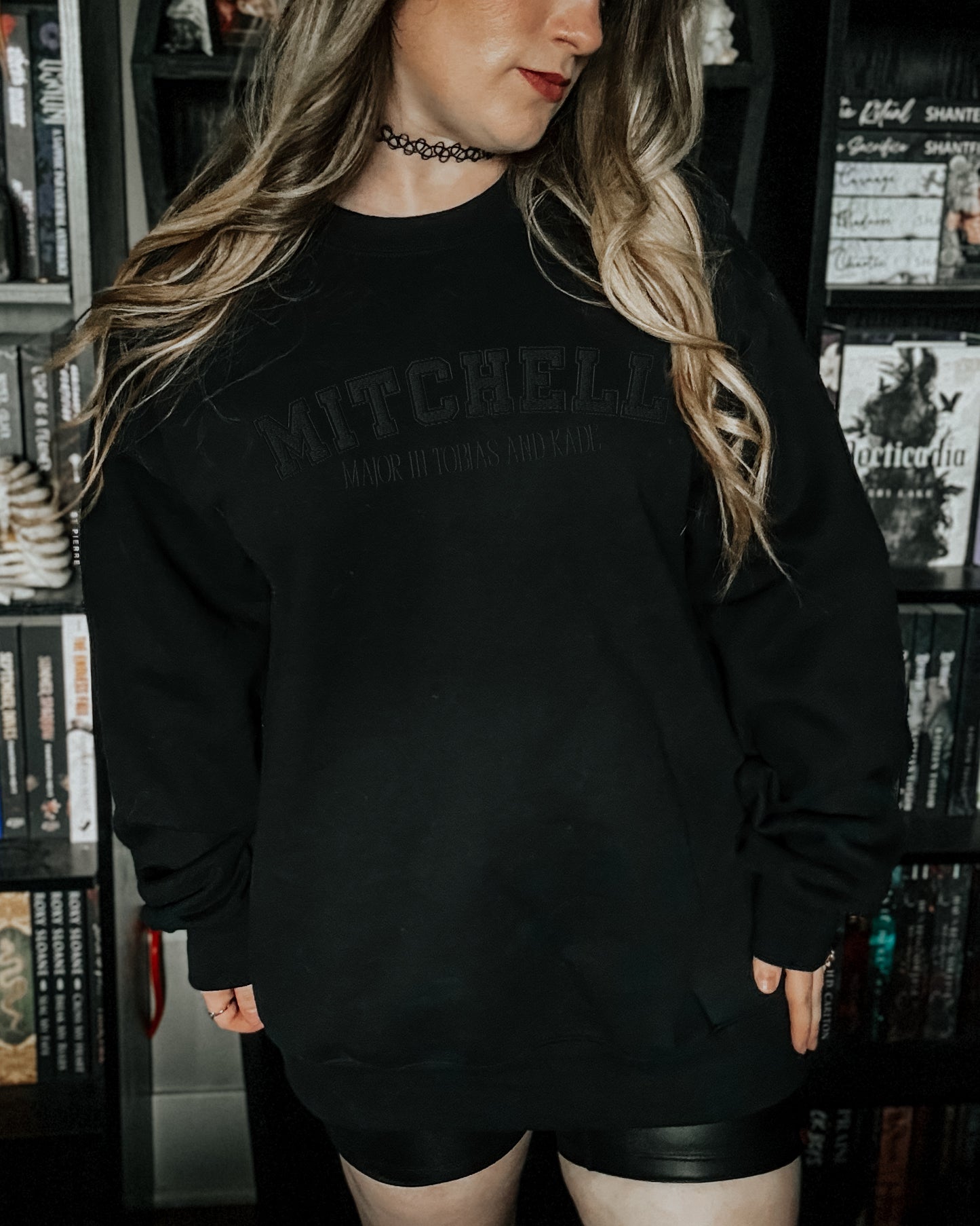 MITCHELL - Embroidered Crew