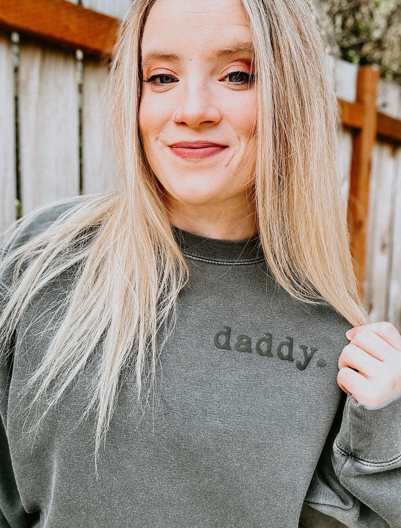 daddy. - Embroidered Crew